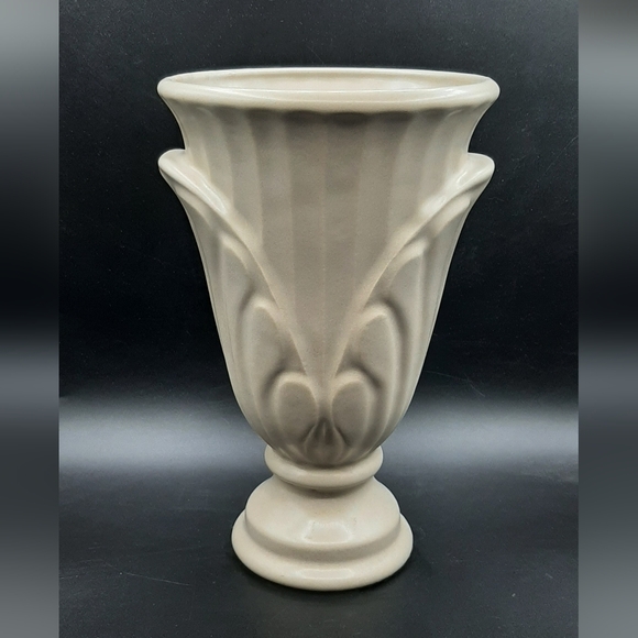Haeger Pottery Vase Petal 708 Ivory Creamware Glaze Original Label Vintage - Picture 3 of 9